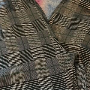 🐶Stylish Black and White Plaid FLEECE LINED leggings